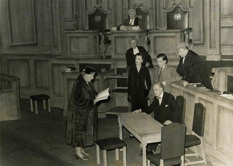 Witness for the Prosecution! A thrilling courtroom drama with masterful performances and unexpected twists